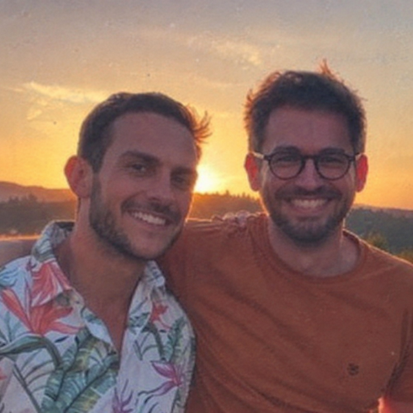Nicolas et Jérémy en 2013, à leurs débuts ensemble en agence